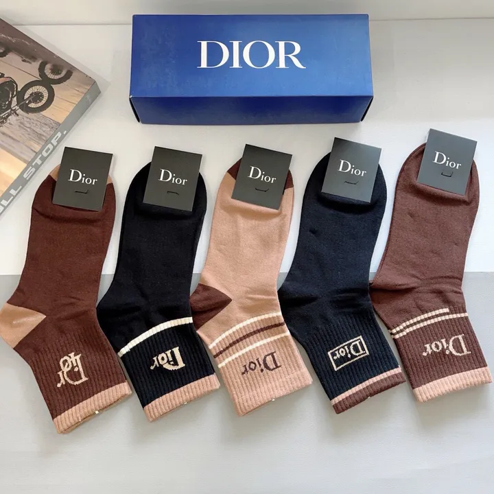 スーパーコピー ディオール 靴下