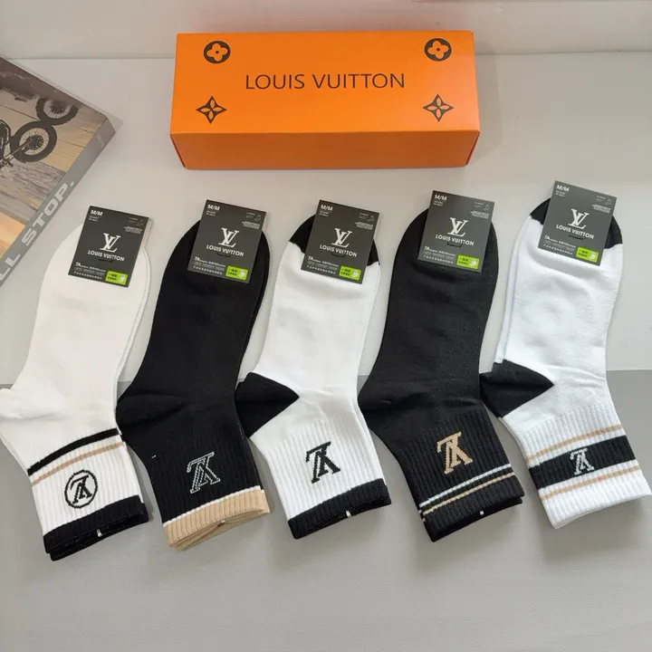 スーパーコピー ルイヴィトン 靴下