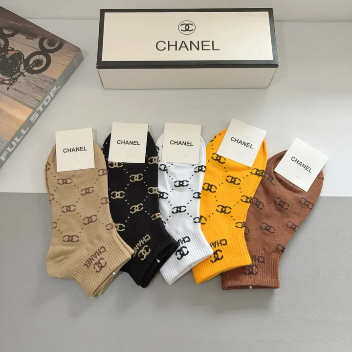 スーパーコピー シャネル 靴下