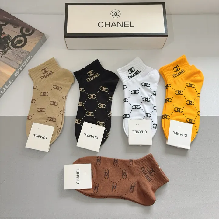 スーパーコピー シャネル 靴下