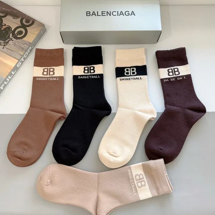 スーパーコピー バレンシアガ 靴下