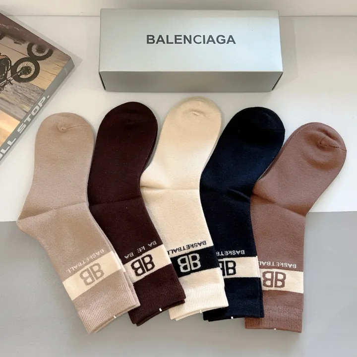 スーパーコピー バレンシアガ 靴下