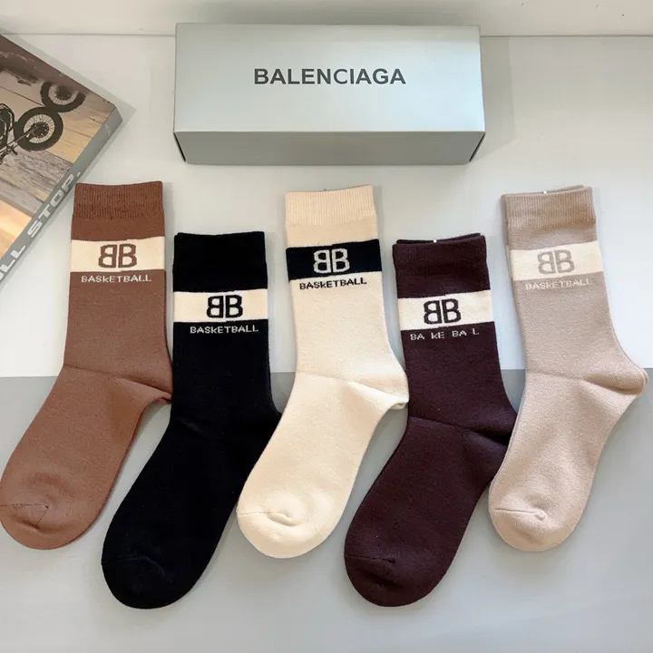 スーパーコピー バレンシアガ 靴下