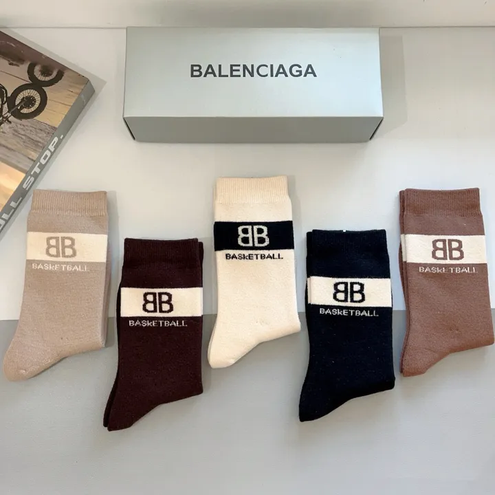 スーパーコピー バレンシアガ 靴下