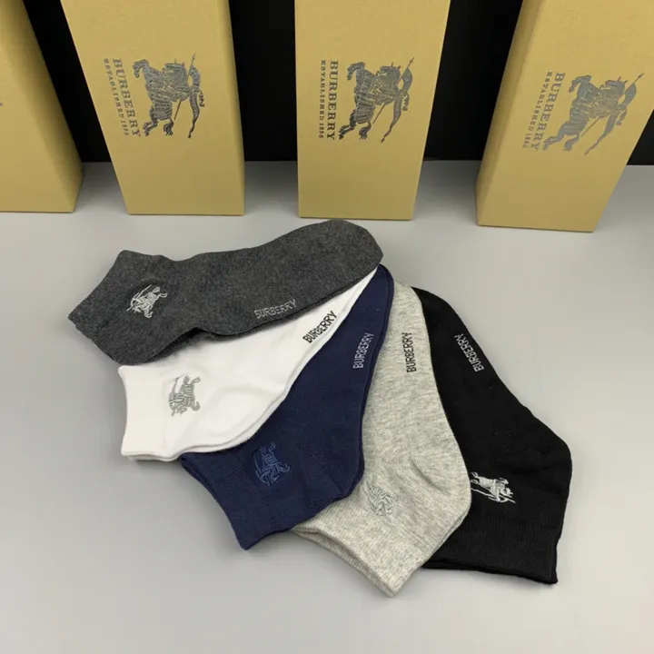 スーパーコピー プラダ 靴下