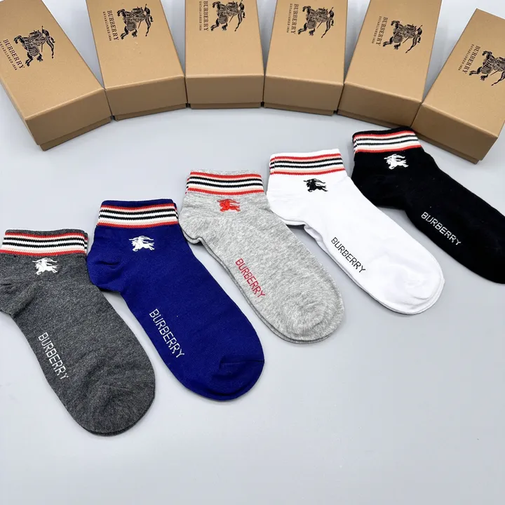 スーパーコピー プラダ 靴下