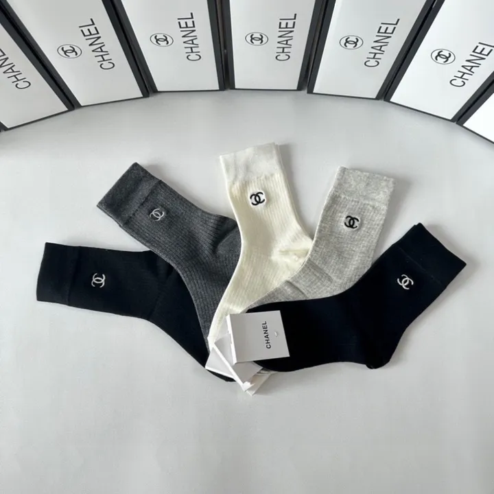 スーパーコピー シャネル 靴下