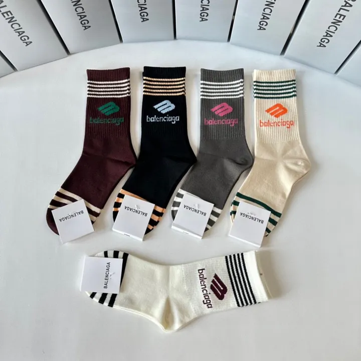 スーパーコピー バレンシアガ 靴下
