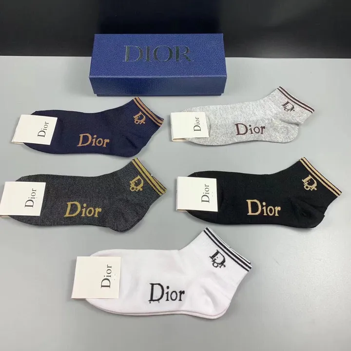 スーパーコピー ディオール 靴下