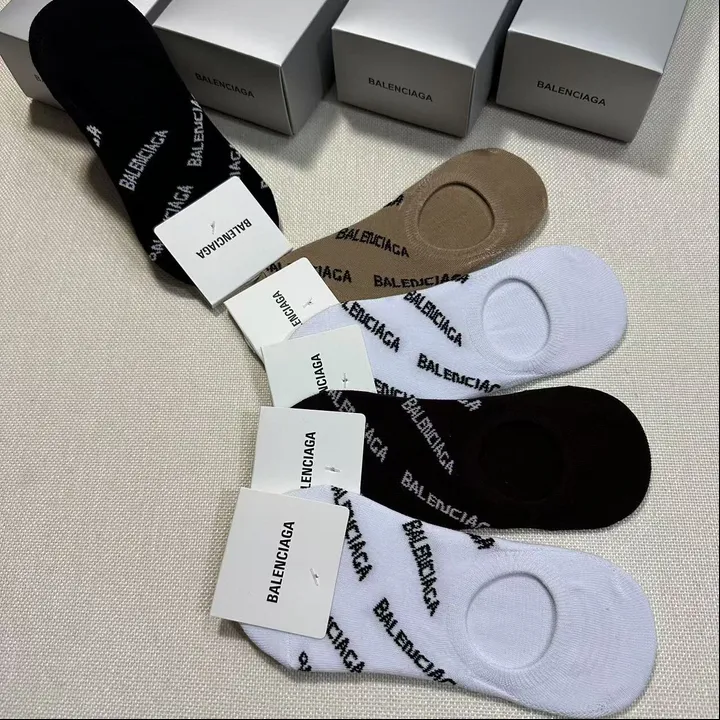 スーパーコピー バレンシアガ 靴下