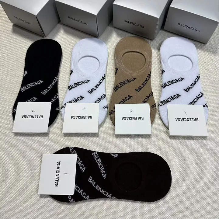 スーパーコピー バレンシアガ 靴下