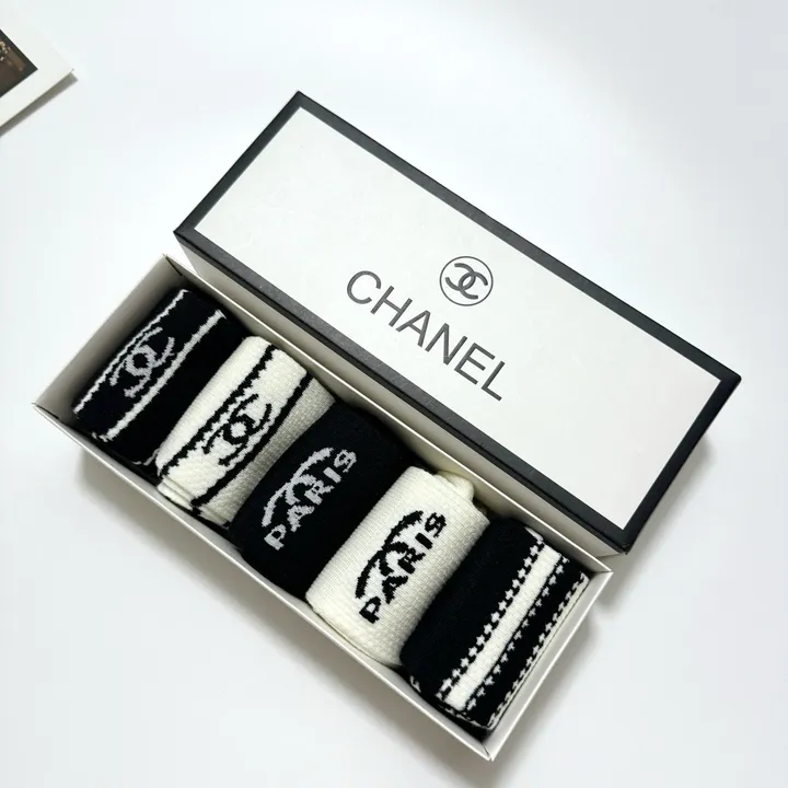 スーパーコピー シャネル 靴下