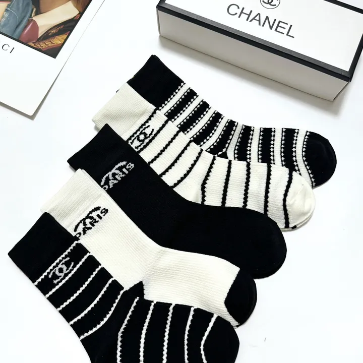 スーパーコピー シャネル 靴下