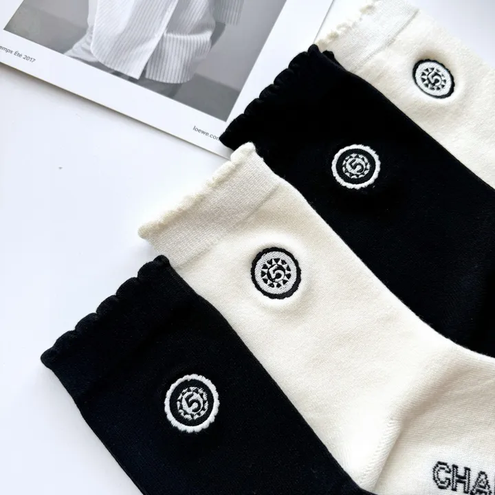 スーパーコピー シャネル 靴下