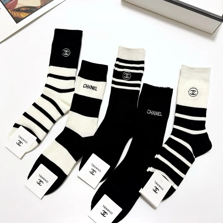 スーパーコピー シャネル 靴下