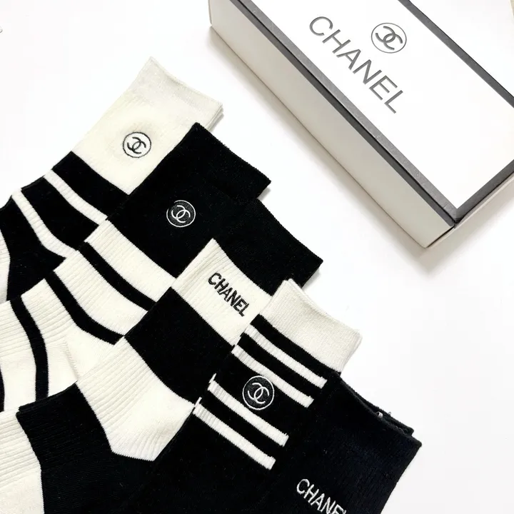 スーパーコピー シャネル 靴下