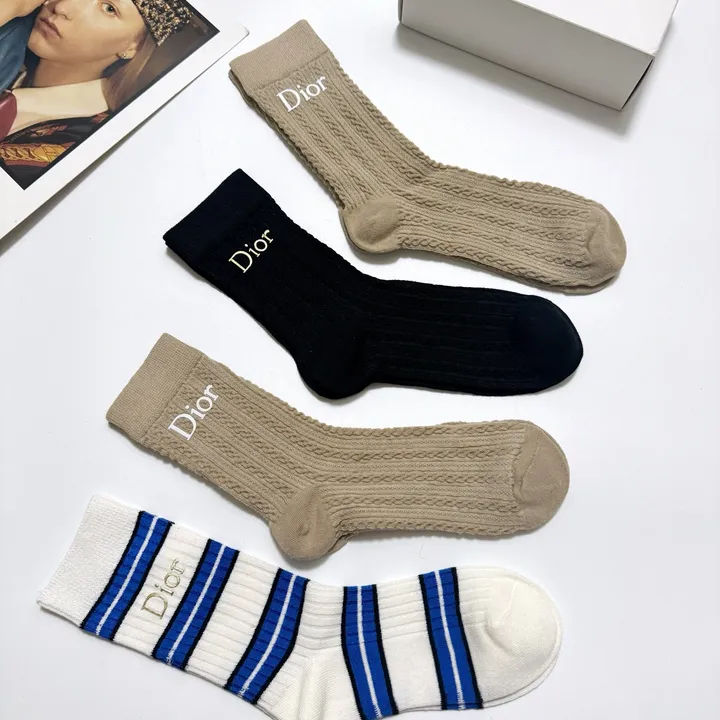 スーパーコピー ディオール 靴下