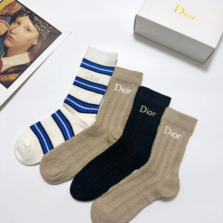 スーパーコピー ディオール 靴下