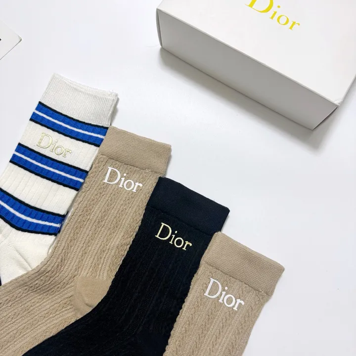 スーパーコピー ディオール 靴下