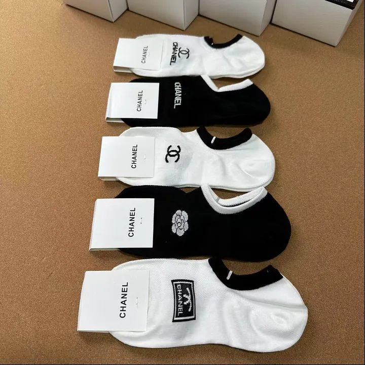 スーパーコピー シャネル 靴下