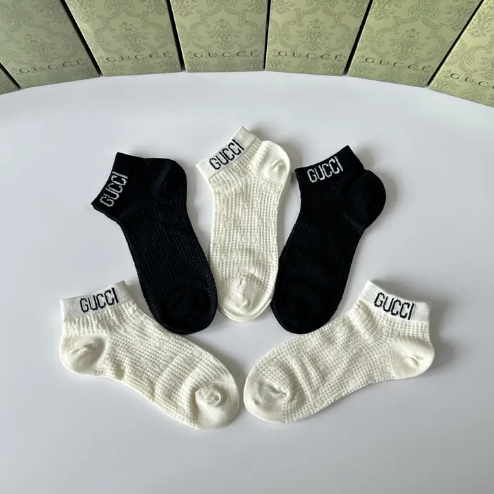 スーパーコピー グッチ 靴下