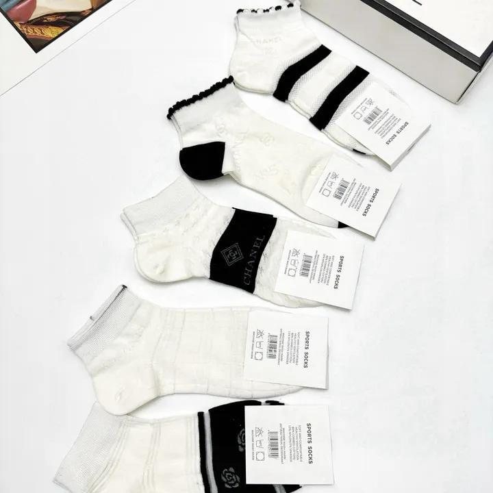 スーパーコピー シャネル 靴下