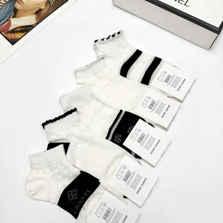 スーパーコピー シャネル 靴下