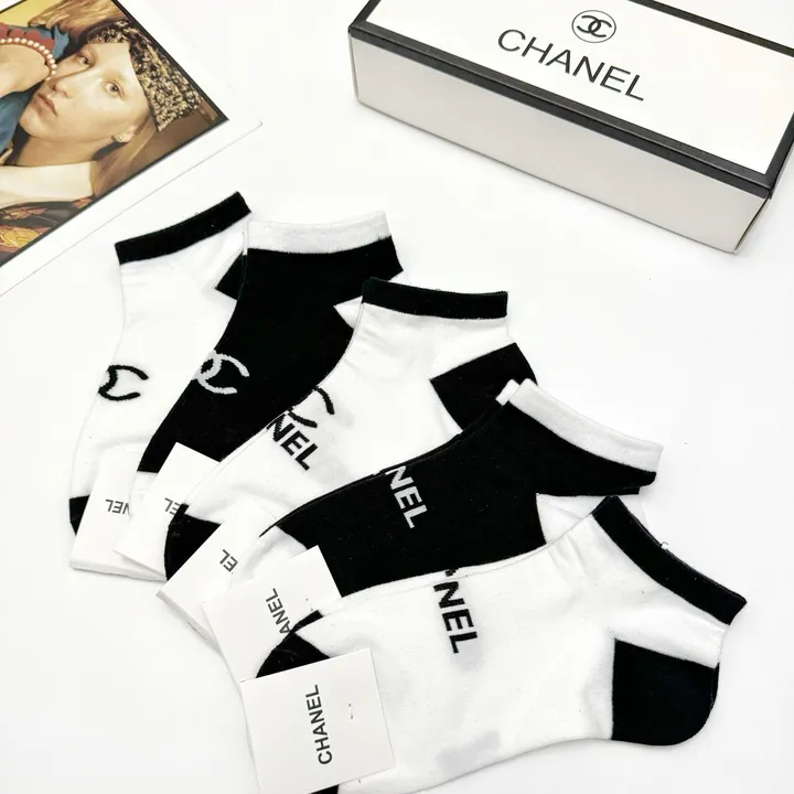 スーパーコピー シャネル 靴下