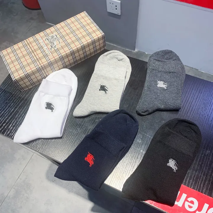 スーパーコピー バーバリー ス 靴下