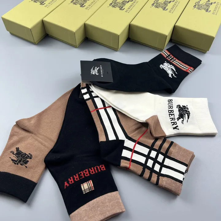 スーパーコピー バーバリー ス 靴下