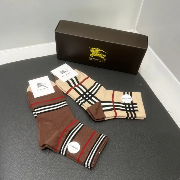 スーパーコピー バーバリー ス 靴下