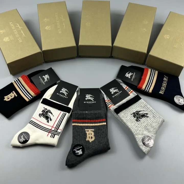 スーパーコピー バーバリー ス 靴下