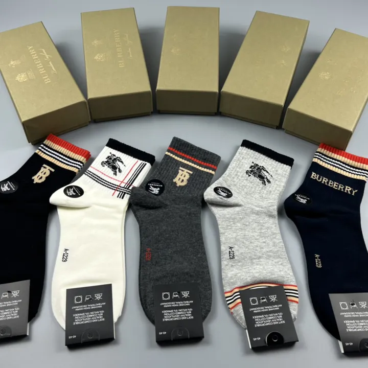 スーパーコピー バーバリー ス 靴下