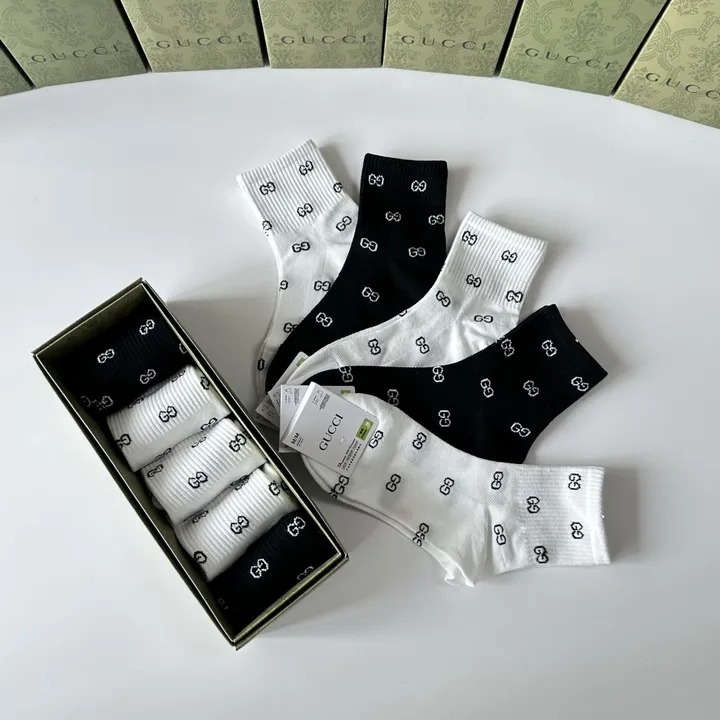 スーパーコピー グッチ 靴下