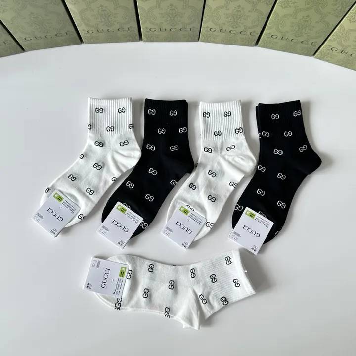 スーパーコピー グッチ 靴下