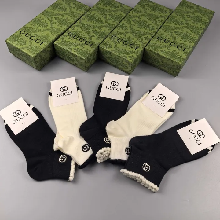 スーパーコピー グッチ 靴下