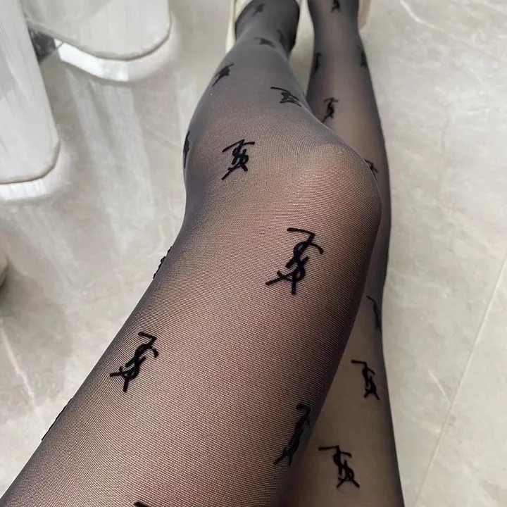 スーパーコピー イブサンローラン 靴下