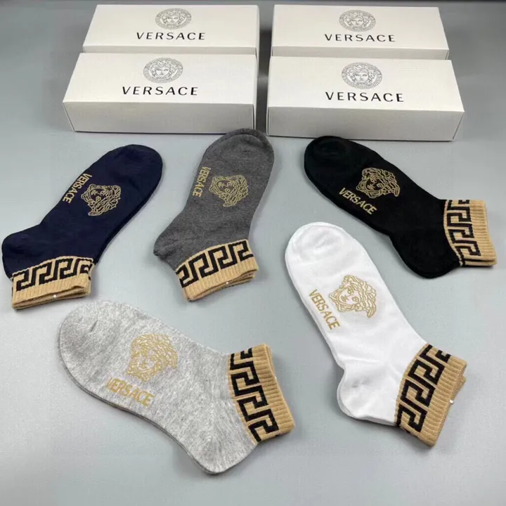 スーパーコピー ヴェルサーチ 靴下