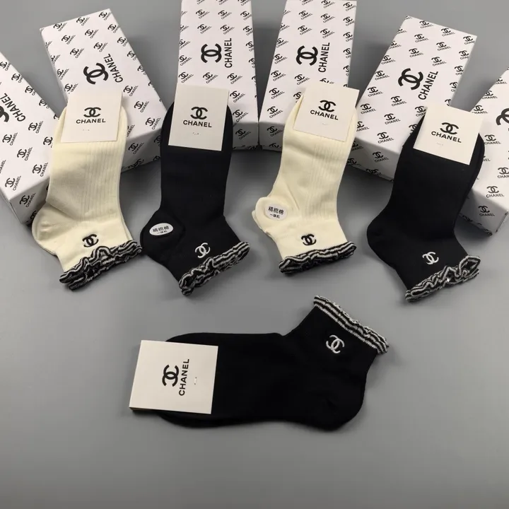 スーパーコピー シャネル 靴下