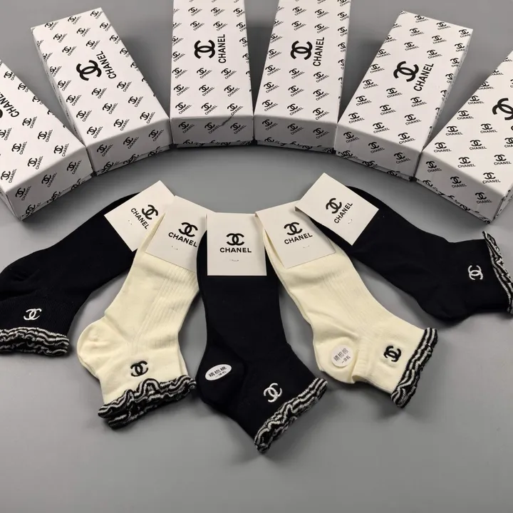 スーパーコピー シャネル 靴下