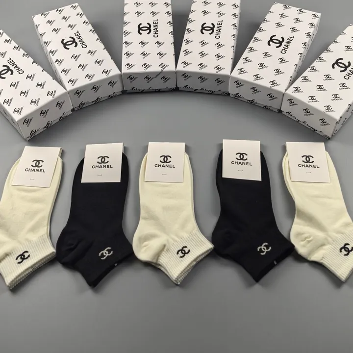 スーパーコピー シャネル 靴下