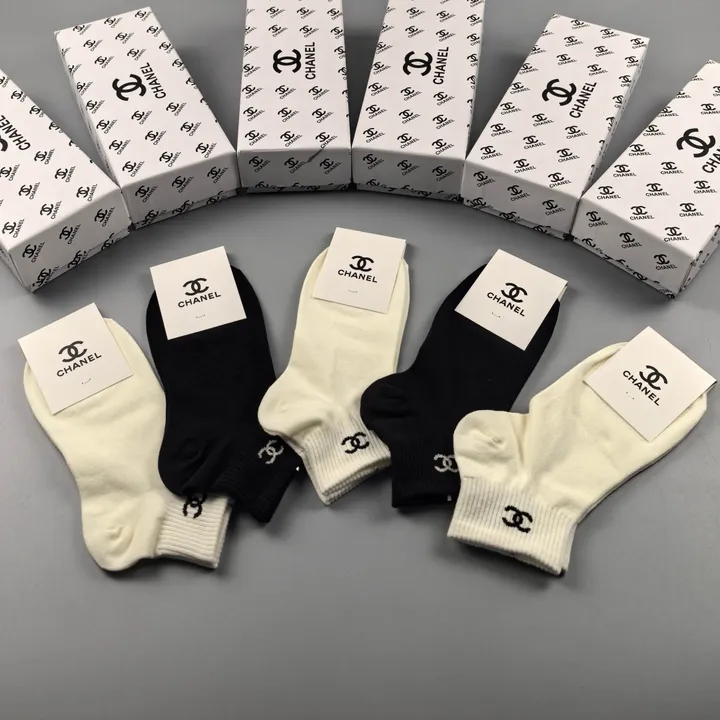 スーパーコピー シャネル 靴下