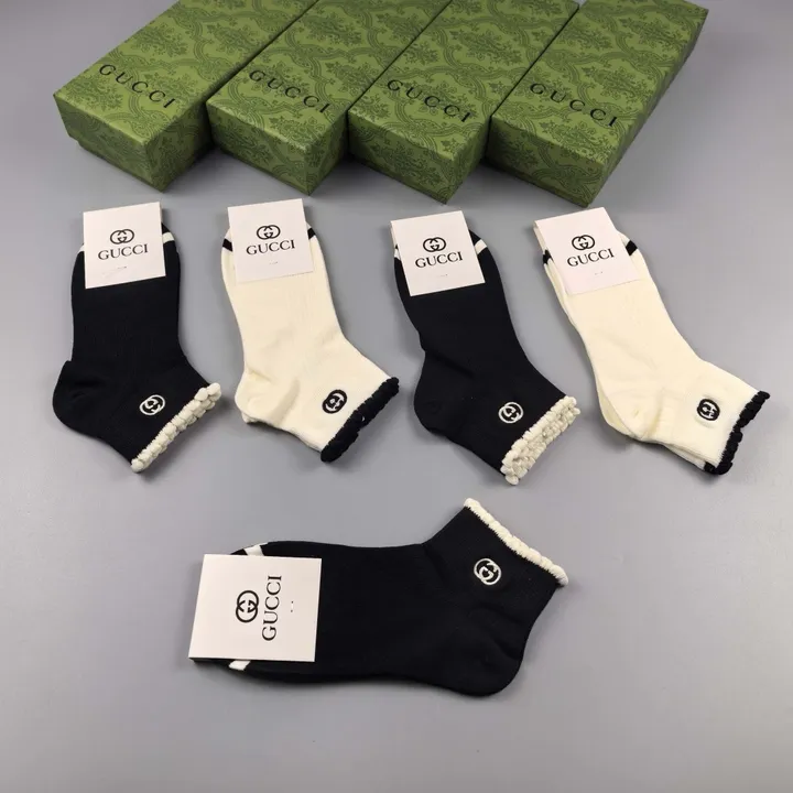 スーパーコピー グッチ 靴下