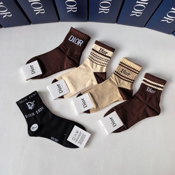 スーパーコピー ディオール 靴下