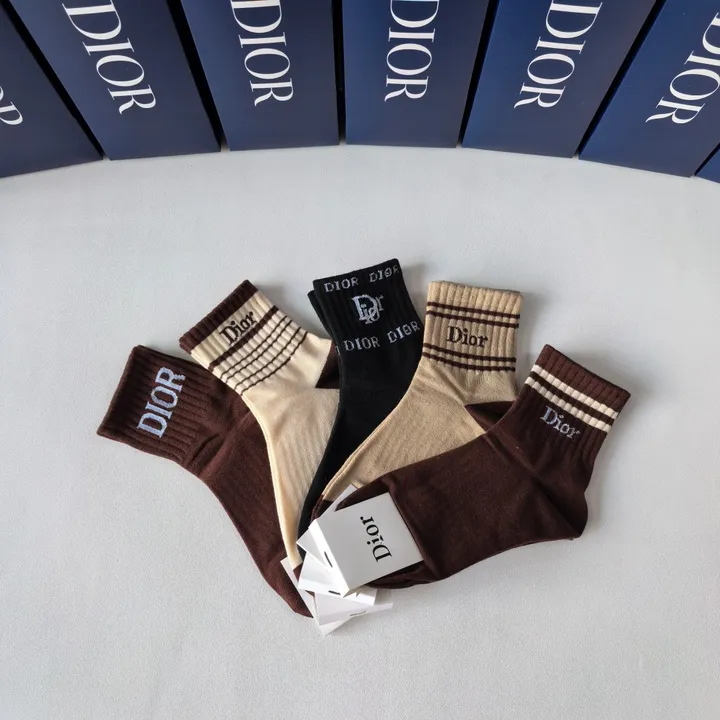 スーパーコピー ディオール 靴下