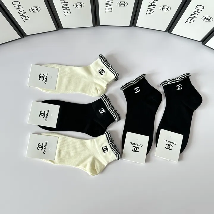 スーパーコピー シャネル 靴下