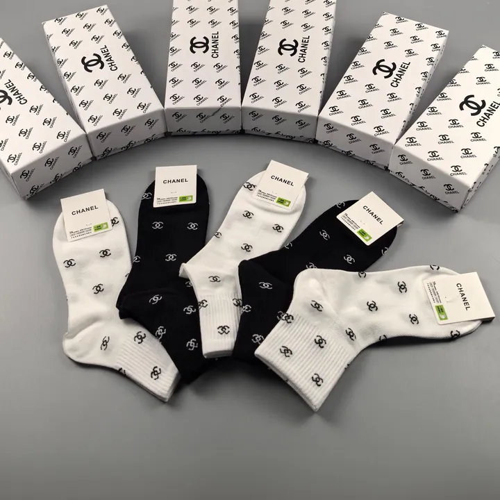 スーパーコピー シャネル 靴下