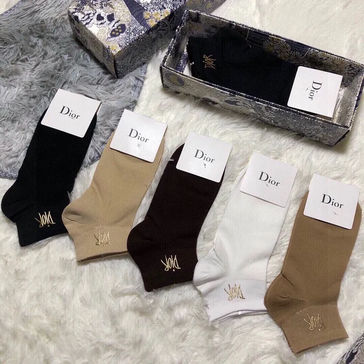 スーパーコピー ディオール 靴下