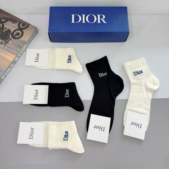 スーパーコピー ディオール 靴下