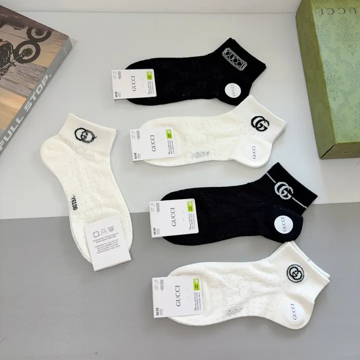 スーパーコピー グッチ 靴下